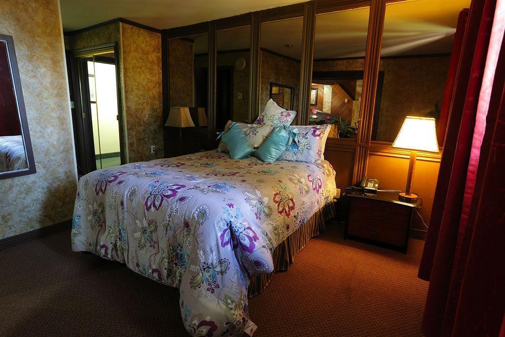 Belmont Inn Съдбъри Екстериор снимка