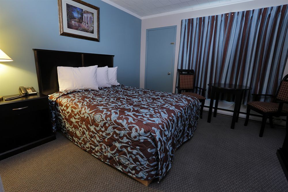 Belmont Inn Съдбъри Екстериор снимка