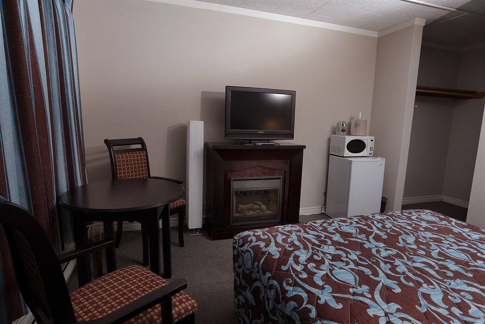 Belmont Inn Съдбъри Екстериор снимка