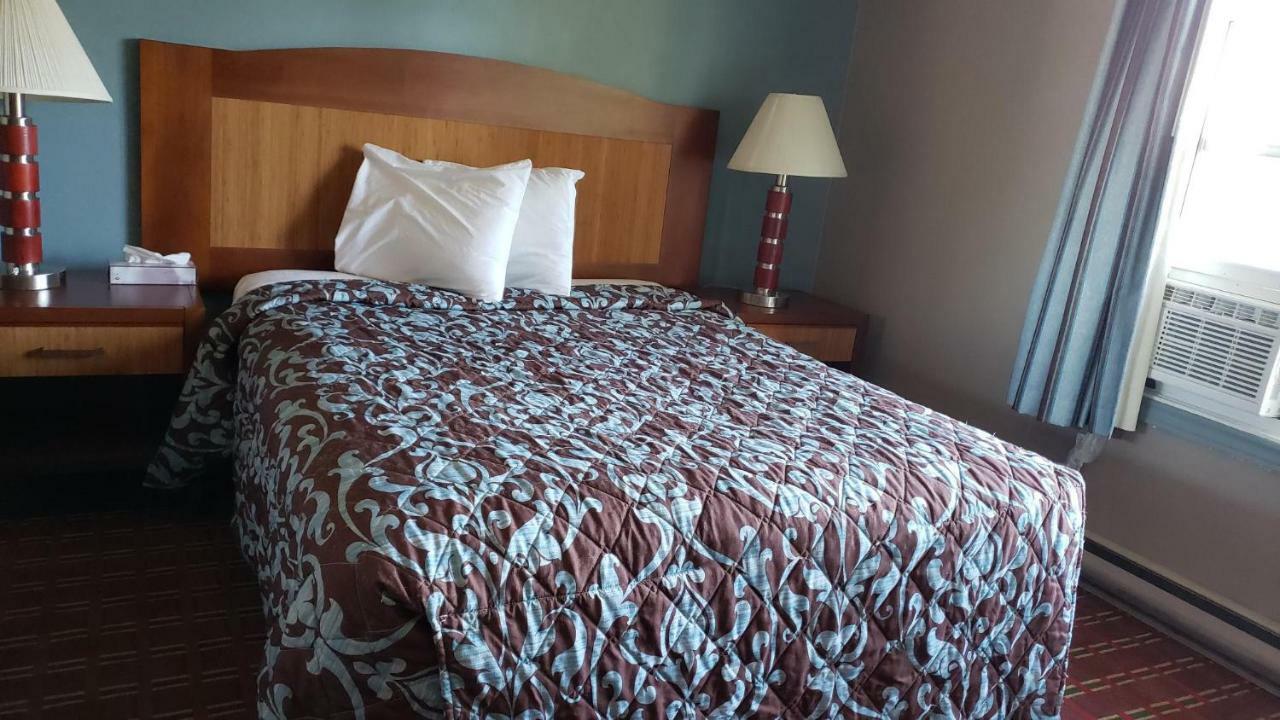 Belmont Inn Съдбъри Екстериор снимка